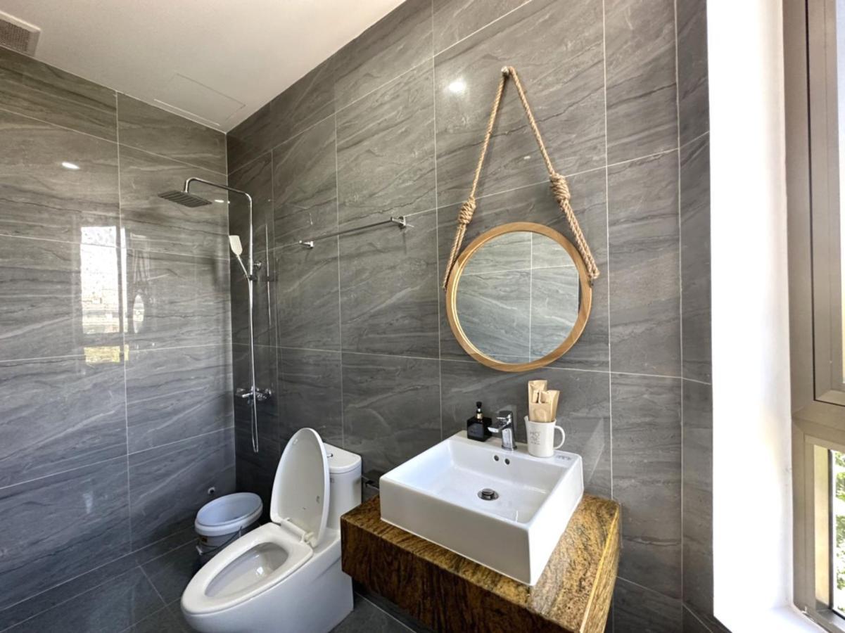 Oyo 1193 Huynh Gia Hotel Дананг Экстерьер фото